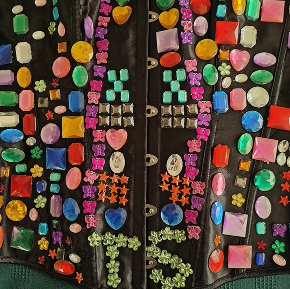 Handmade Taylor Swift Bejeweled outfit - Picture 6 of 6